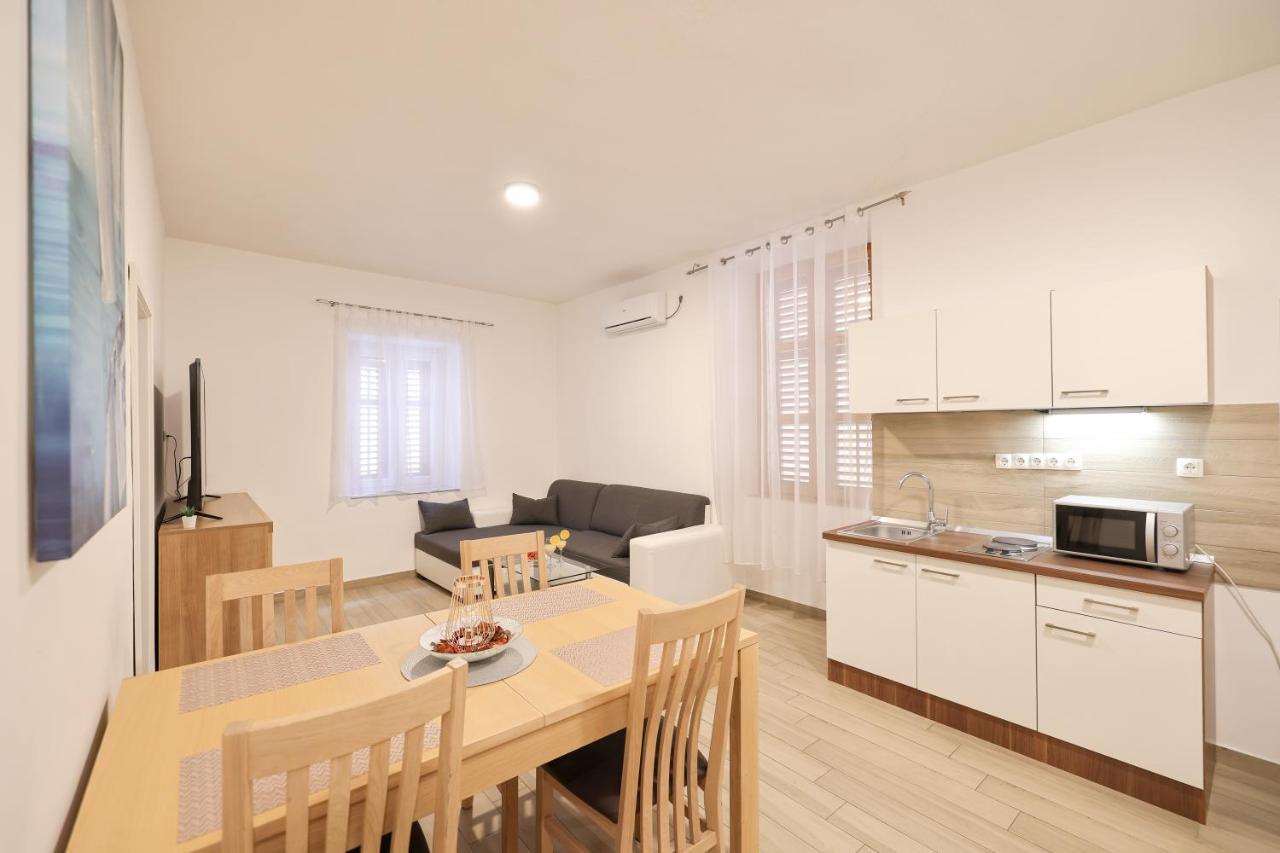 Old Town Donatello Apartment Zadar Buitenkant foto